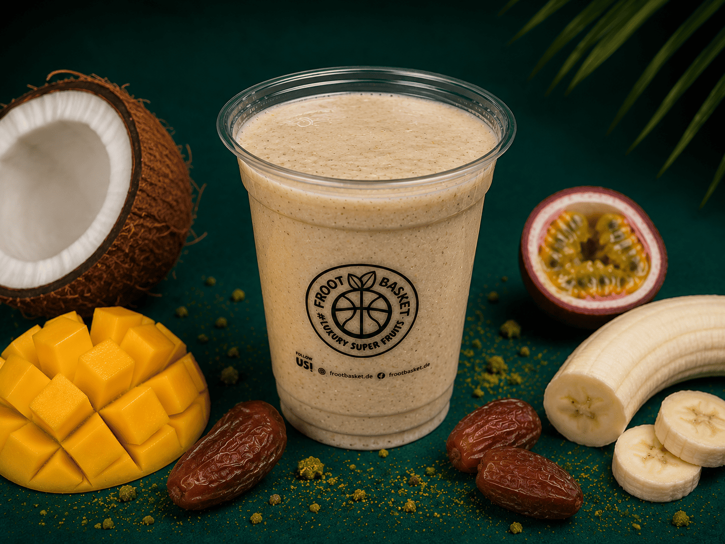 Coco Bryant – Cocos, Passionsfrucht, Datteln, Banane, Mango · frisch bei Froot Basket in der Markthalle Essen